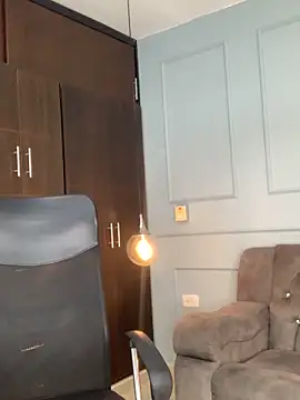 Snapshot of Rose_monroee chatting on November 30, 2025, 12:39 pm Rose monroee online show from November 30, 2025, 12:39 pm