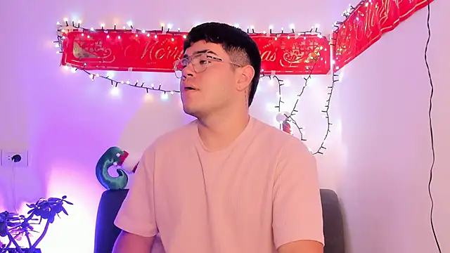 Snapshot of thiago_occonor chatting on December 2, 2025, 3:41 am thiago occonor online show from December 2, 2025, 3:41 am