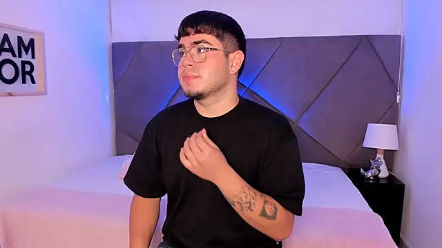 Snapshot of thiago_occonor chatting on October 10, 2025, 1:01 pm thiago occonor online show from October 10, 2025, 1:01 pm