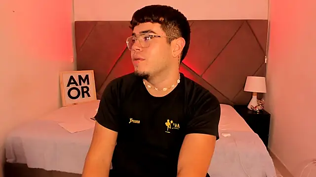 Snapshot of thiago_occonor chatting on October 14, 2025, 12:55 am thiago occonor online show from October 14, 2025, 12:55 am