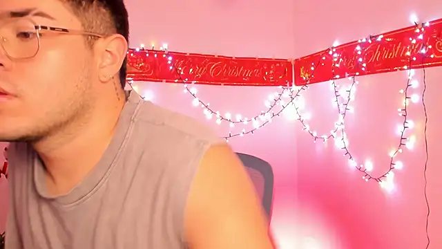 Snapshot of thiago_occonor chatting on December 5, 2025, 5:06 am thiago occonor online show from December 5, 2025, 5:06 am