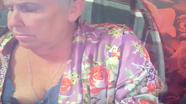 Playful MILF Demi online show from June 14, 2026, 6:42 pm