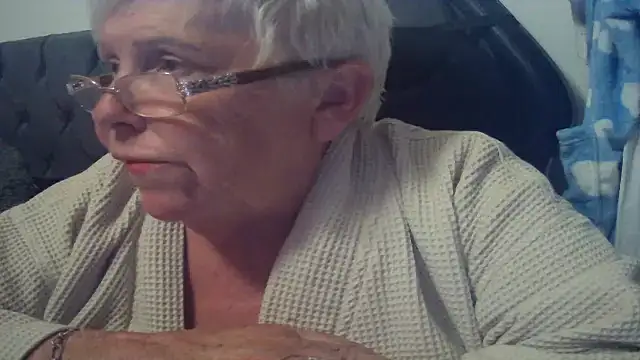 Snapshot of Playful_MILF_Demi chatting on June 28, 2026, 9:54 pm Playful MILF Demi online show from June 28, 2026, 9:54 pm