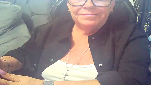 Snapshot of Playful_MILF_Demi chatting on July 14, 2026, 12:55 pm Playful MILF Demi online show from July 14, 2026, 12:55 pm