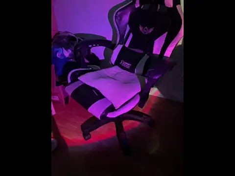 Snapshot of Wuza-H chatting on October 29, 2025, 1:04 am Wuza-H online show from October 29, 2025, 1:04 am