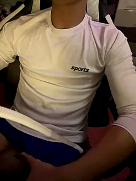 Snapshot of Wuza-H chatting on December 5, 2025, 9:30 am Wuza-H online show from December 5, 2025, 9:30 am