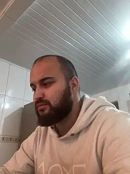 mayday2025m online show from October 10, 2025, 2:40 pm