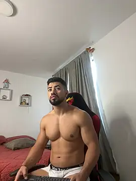 Ezzio Scolaro online show from February 24, 2026, 12:17 pm