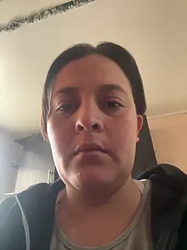 Snapshot of Anyhot_latina chatting on December 14, 2025, 11:27 am Anyhot latina online show from December 14, 2025, 11:27 am