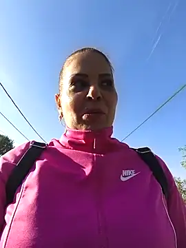 Snapshot of KRISZTIN1987 chatting on October 19, 2025, 2:09 pm KRISZTIN1987 online show from October 19, 2025, 2:09 pm