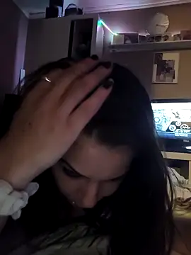 Snapshot of KRISZTIN1987 chatting on October 9, 2025, 7:20 am KRISZTIN1987 online show from October 9, 2025, 7:20 am