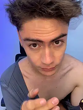 Snapshot of Sam_Clark chatting on October 15, 2025, 4:00 am Sam Clark online show from October 15, 2025, 4:00 am