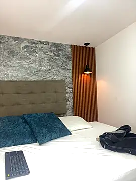 Snapshot of Sam_Clark chatting on October 19, 2025, 3:53 am Sam Clark online show from October 19, 2025, 3:53 am