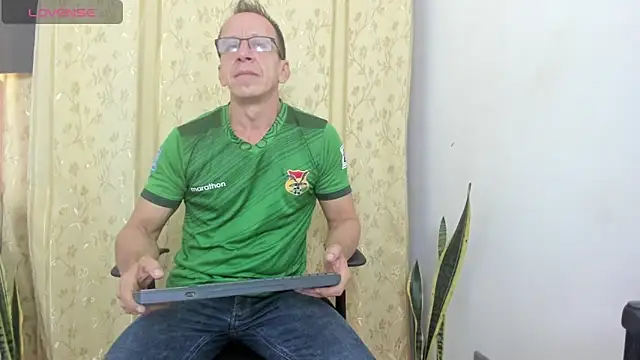 axelking  online show from June 22, 2026, 11:40 am