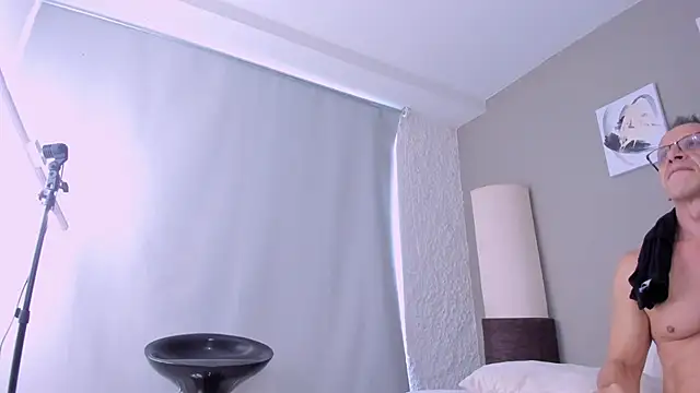 Snapshot of _axelking_ chatting on October 9, 2025, 12:06 pm axelking online show from October 9, 2025, 12:06 pm