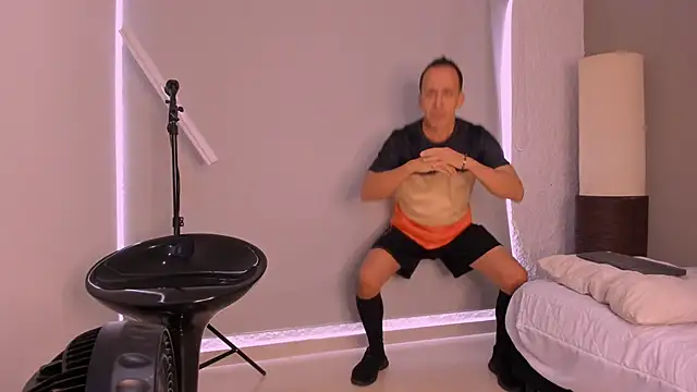 Snapshot of _axelking_ chatting on October 11, 2025, 12:06 pm axelking online show from October 11, 2025, 12:06 pm