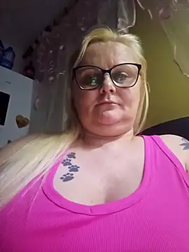 NieMaJazdyBezGwiazdy7883 online show from February 6, 2026, 1:45 am