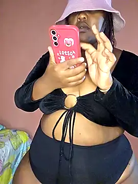 BigBootyBitch96 online show from March 15, 2026, 12:23 pm