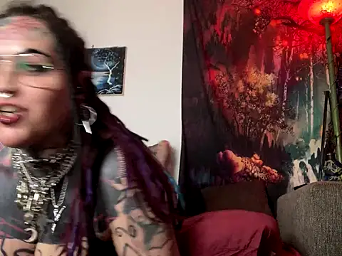 nyxvelon online show from October 18, 2025, 8:11 pm