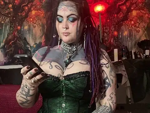 Snapshot of nyxvelon chatting on February 4, 2026, 11:00 pm nyxvelon online show from February 4, 2026, 11:00 pm