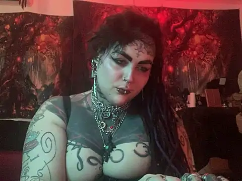 Snapshot of nyxvelon chatting on April 4, 2026, 12:06 am nyxvelon online show from April 4, 2026, 12:06 am