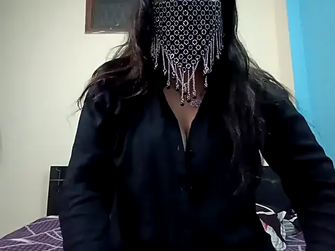 horny milf couple online show from February 14, 2026, 9:09 am