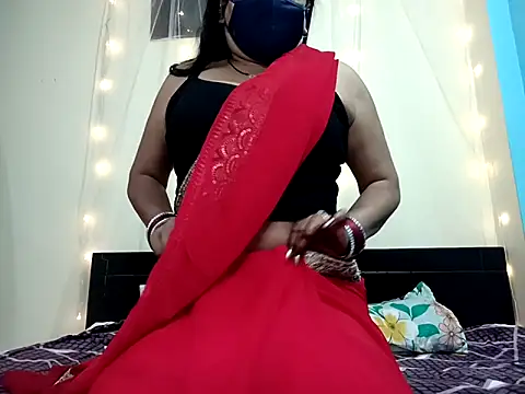 horny milf couple online show from February 22, 2026, 10:50 am