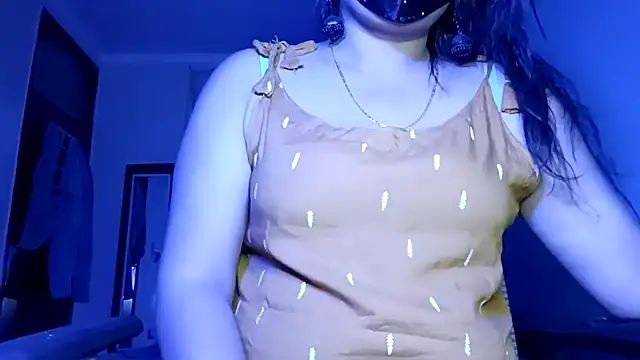 horny milf couple online show from May 3, 2026, 8:23 pm