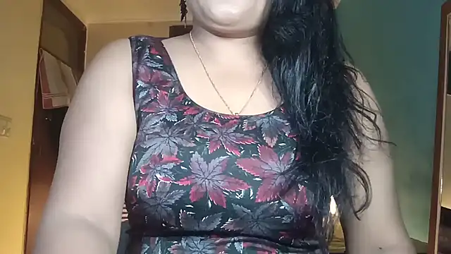 Snapshot of horny_milf_couple chatting on June 12, 2026, 7:00 pm horny milf couple online show from June 12, 2026, 7:00 pm