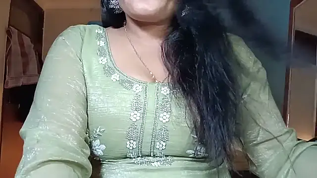 Snapshot of horny_milf_couple chatting on June 15, 2026, 9:03 pm horny milf couple online show from June 15, 2026, 9:03 pm