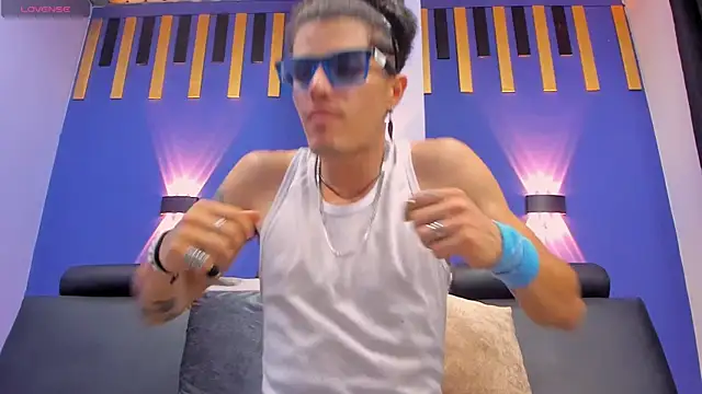 imsammytop online show from October 24, 2025, 11:20 am