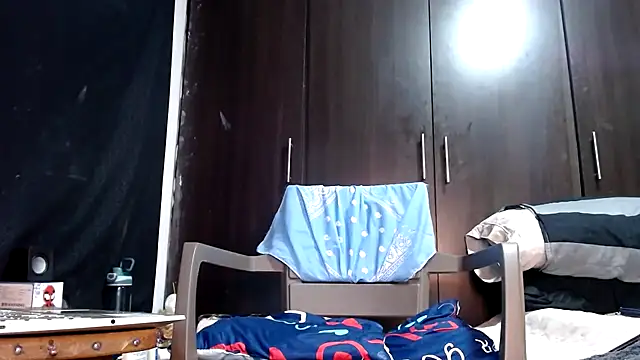 imsammytop online show from December 2, 2025, 10:55 pm