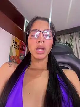 Snapshot of ScarletEvanss_ chatting on March 18, 2026, 11:35 am ScarletEvanss online show from March 18, 2026, 11:35 am