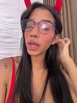 Snapshot of ScarletEvanss_ chatting on March 14, 2026, 11:05 am ScarletEvanss online show from March 14, 2026, 11:05 am