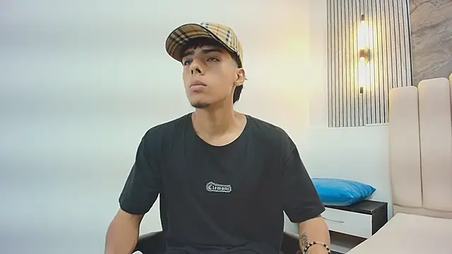 Snapshot of JACCOCK_4 chatting on October 7, 2025, 7:37 pm JACCOCK 4 online show from October 7, 2025, 7:37 pm