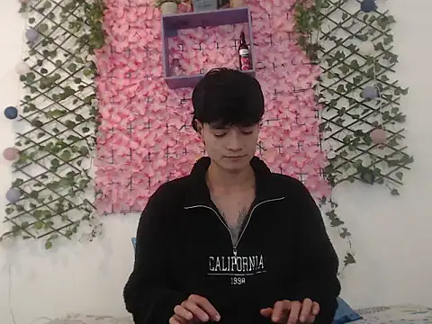 alex russo   online show from October 17, 2025, 3:21 am