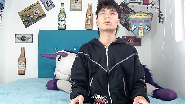 alex russo   online show from March 20, 2026, 8:43 pm