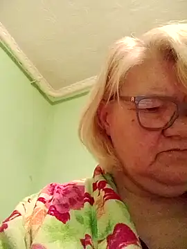 LusiyaGold5 online show from March 5, 2026, 11:54 pm