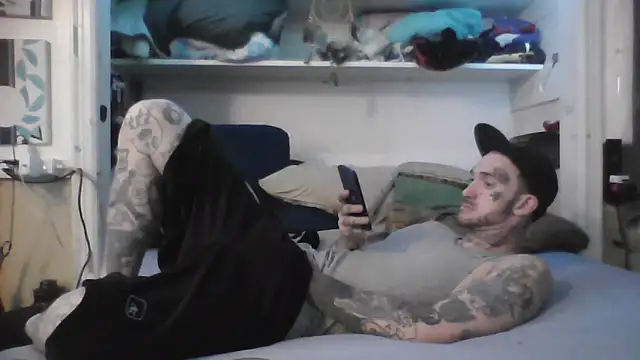 Snapshot of SWAGGDaddy93 chatting on March 20, 2026, 9:21 am SWAGGDaddy93 online show from March 20, 2026, 9:21 am