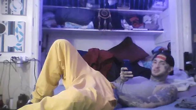 Snapshot of SWAGGDaddy93 chatting on March 18, 2026, 8:06 am SWAGGDaddy93 online show from March 18, 2026, 8:06 am