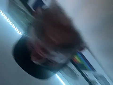 Snapshot of SWAGGDaddy93 chatting on March 28, 2026, 3:51 am SWAGGDaddy93 online show from March 28, 2026, 3:51 am