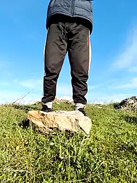 Sert erkek21 ysm online show from April 7, 2026, 2:19 pm