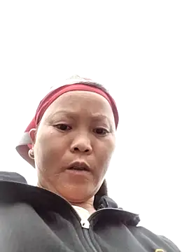 Snapshot of sumaybae chatting on October 31, 2025, 9:06 am sumaybae online show from October 31, 2025, 9:06 am