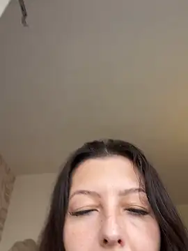 LuluMaexox online show from October 5, 2025, 9:33 am