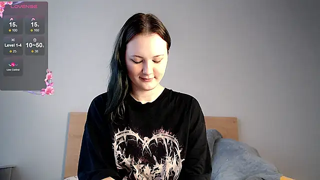 Snapshot of katlynaccerman chatting on November 3, 2025, 5:56 am katlynaccerman online show from November 3, 2025, 5:56 am