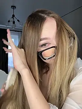 Snapshot of DianaRizz chatting on October 9, 2025, 11:33 am DianaRizz online show from October 9, 2025, 11:33 am