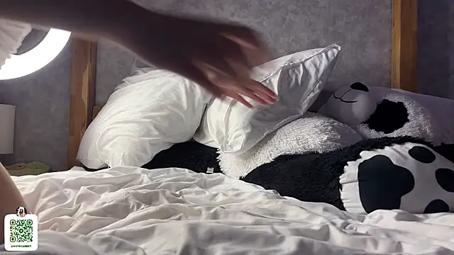 notecarret online show from February 26, 2026, 9:48 pm