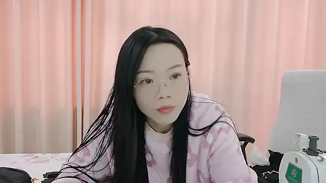 Snapshot of CCOO520 chatting on October 28, 2025, 2:01 am CCOO520 online show from October 28, 2025, 2:01 am