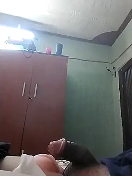 veintitres23 online show from April 9, 2026, 7:53 pm