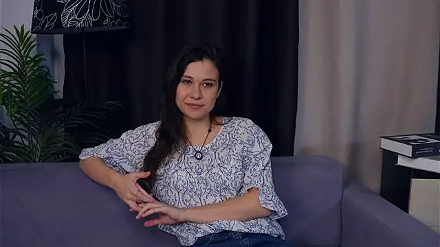 KeriOkihara online show from October 6, 2025, 6:47 am